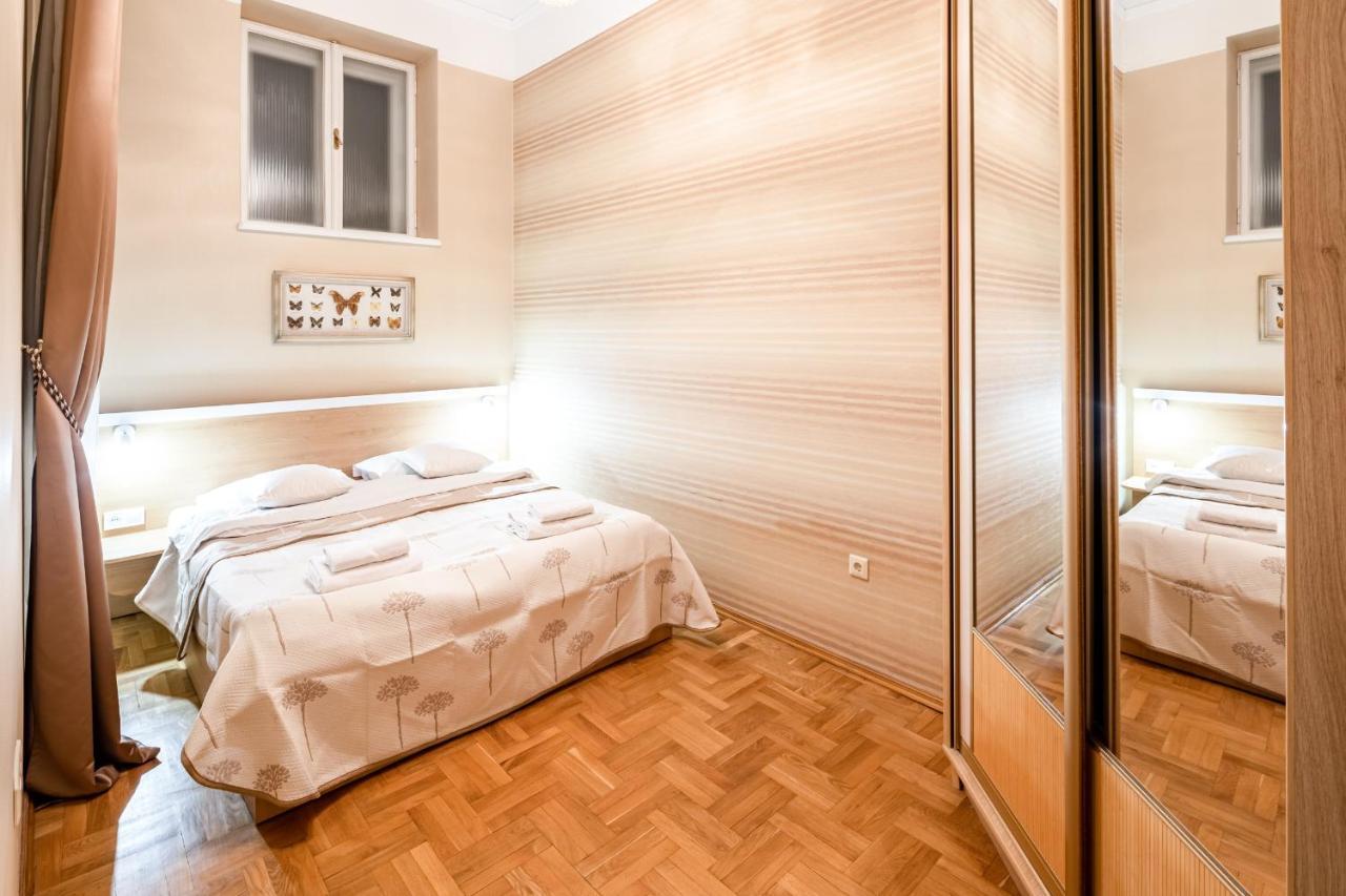 3 Bedrooms Royal Italian Style In An Austrian Building, Parking, Balcony 리비프 외부 사진