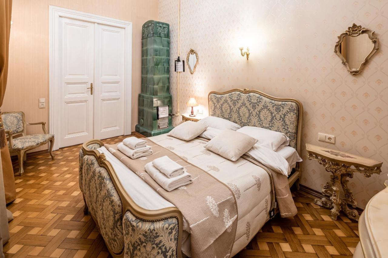 3 Bedrooms Royal Italian Style In An Austrian Building, Parking, Balcony 리비프 외부 사진